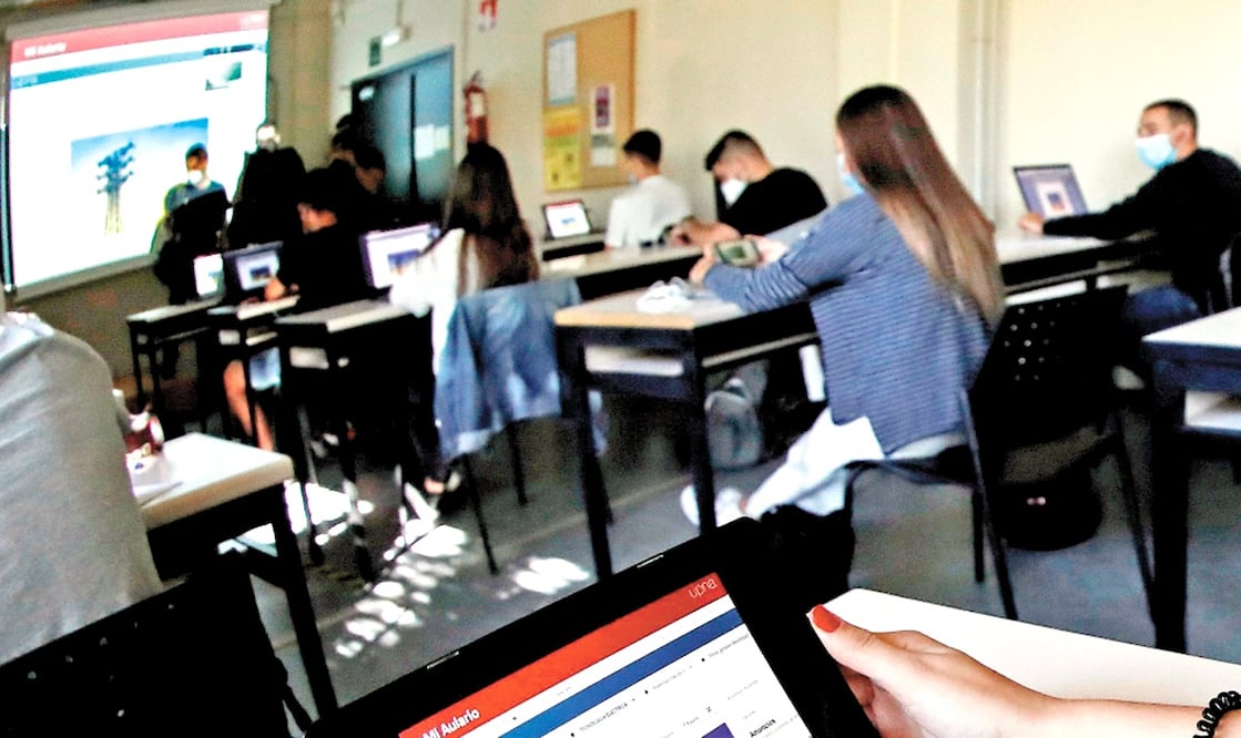 Zambrano  aseguró que la creación de las mal llamadas universidades del bienestar no ha sido útiles, "no han servido de nada, tienen muy pocos estudiantes , y los que acuden ya han denunciado carencias". Foto: archivo/EL UNIVERSAL