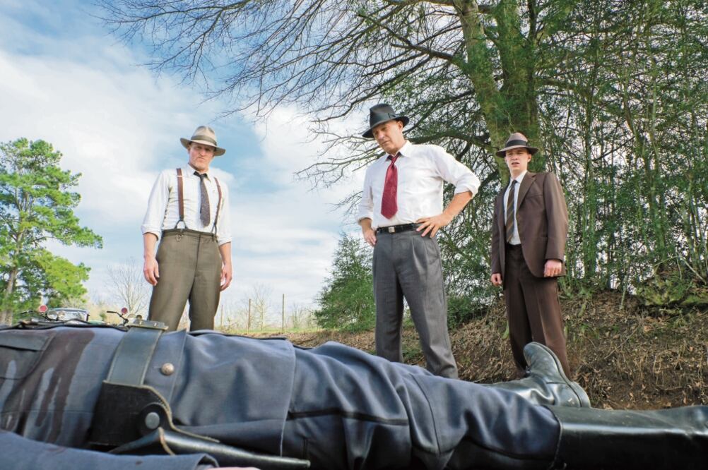 49 MILLONES DE DÓLARES costó la cinta basada en los detectives que asesinaron a Bonnie Parker y Clyde Barrow, de acuerdo con el sitio IMDB (NETFLIX)