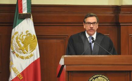 Admite ministro Laynez impugnación de AMLO por Ley de Remuneraciones