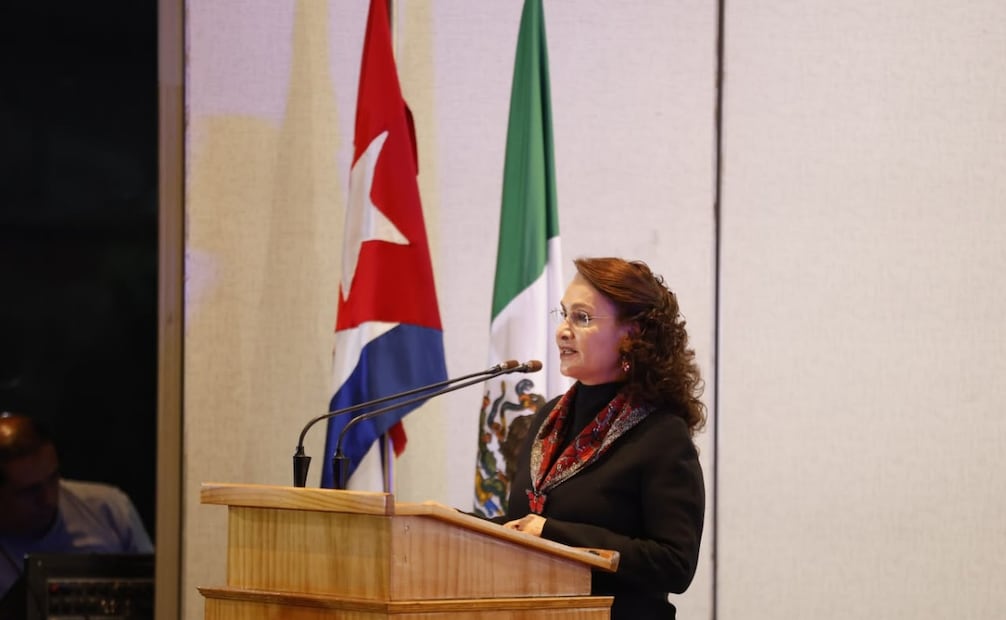 Homenaje a Fidel Castro en la Embajada de Cuba en México. Foto: Diego Simón Sánchez / EL UNIVERSAL