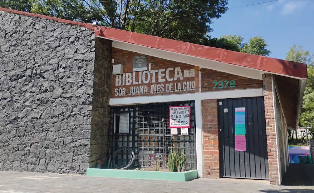 Biblioteca ubicada en Iztapalapa, una de las cientos que padecen la falta de recursos, equipo y acervos actuales para alcanzar estándares debidos. Foto: YANET AGUILAR SOSA/EL UNIVERSAL