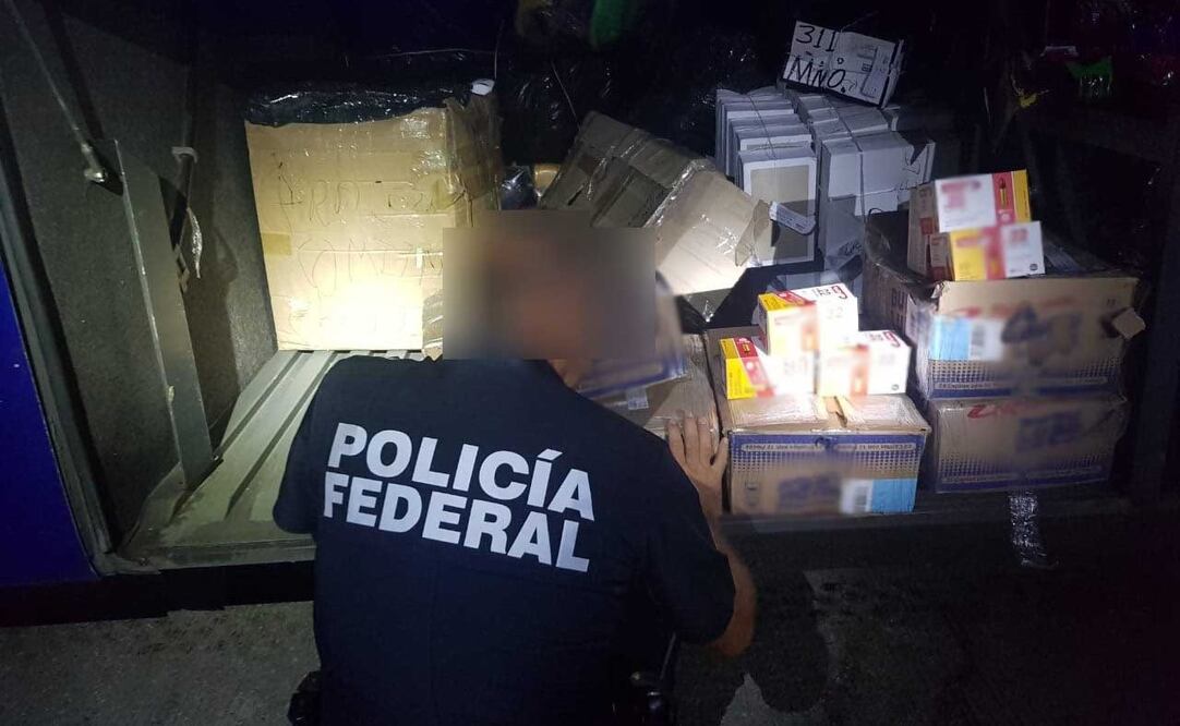 En cajas de malvaviscos se detectaron 5 mil cartuchos. Foto: Especial