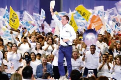 Pide Anaya no votar por "el padre del gasolinazo"