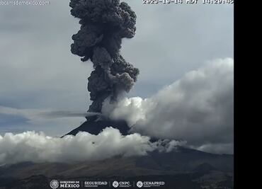 VIDEO: Volcán Popocatépetl arroja material incandescente