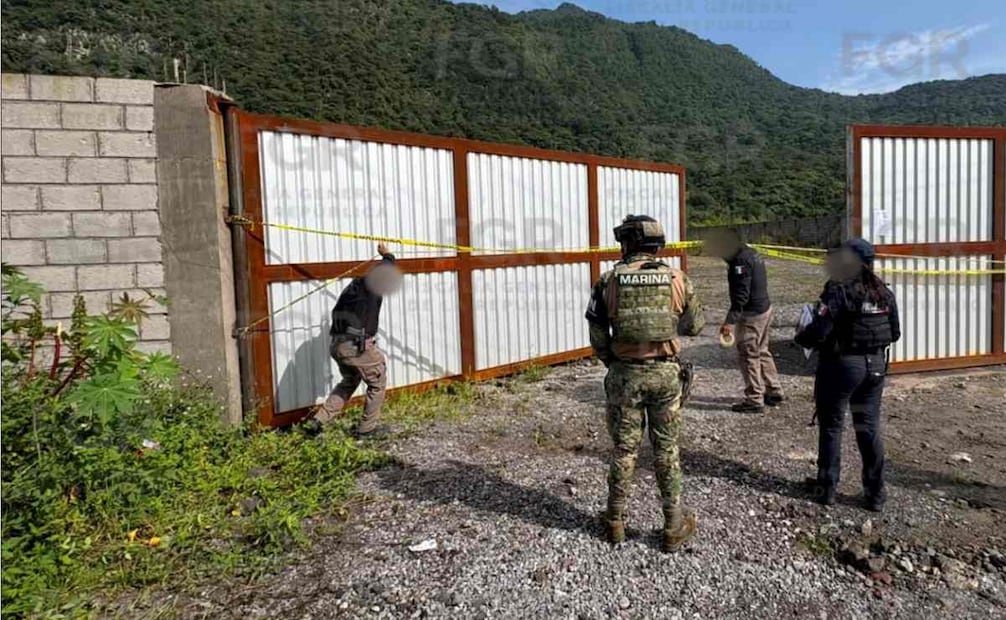 Aseguramiento de hidrocarburo y vehículos en Veracruz. Foto: Fiscalía General de la República (FGR).