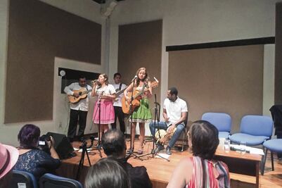 Hermanas García recrean el bolero