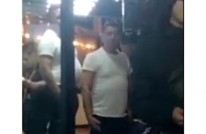 VIDEO: Policías golpean a repartidores en taquería de la Benito Juárez; detienen a 9 uniformados 