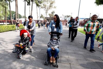 Reciben diputados a padres de niños con cáncer