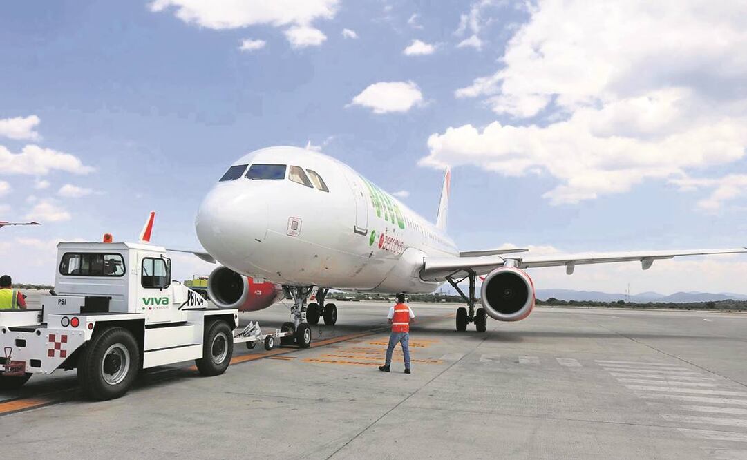 Viva Aerobus prevé alzas si retira su tarifa especial sin equipaje. Foto: Archivo/EL UNIVERSAL.