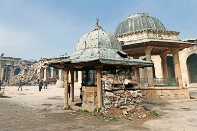 Destruyen la Gran Mezquita de Alepo y roban biblioteca