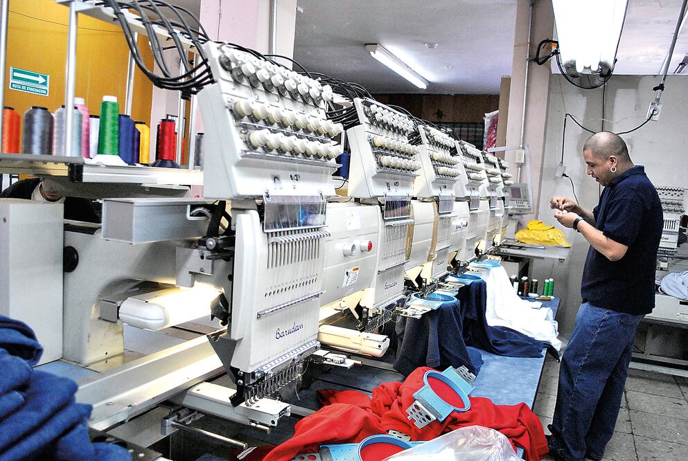 Parte de la movilidad de las pequeñas y medianas empresas españolas hacia México se debió a las reformas estructurales aprobadas, dicen especialistas. ARCHIVO. EL UNIVERSAL