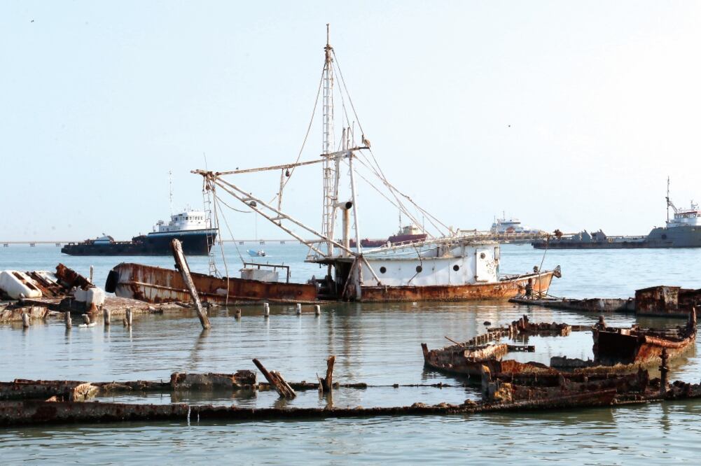 El sector pesquero integrado por más de 300 mil productores se moderniza en la infraestructura productiva de las embarcaciones, indicó la Sagarpa. (ARCHIVO EL UNIVERSAL)