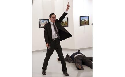 Imagen sobre asesinato de embajador ruso gana el World Press Photo