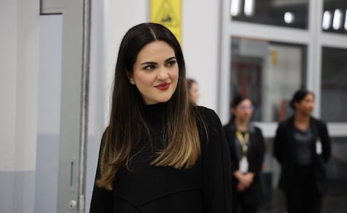 Comentario le sale caro a senadora Andrea Chávez