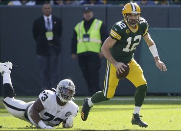 Packers vence a Raiders con histórico juego de Rodgers