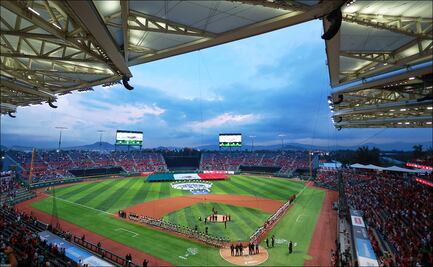 Menor de edad se encuentra en terapia intensiva tras pelotazo en estadio de los Diablos Rojos del México; piden ayuda en redes sociales