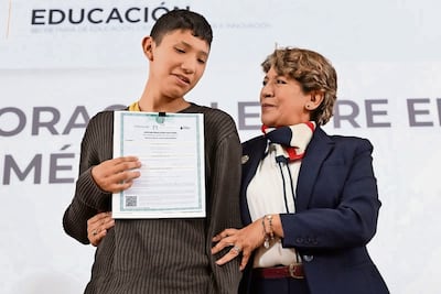 Van por alfabetizar a 4 millones de mexiquenses