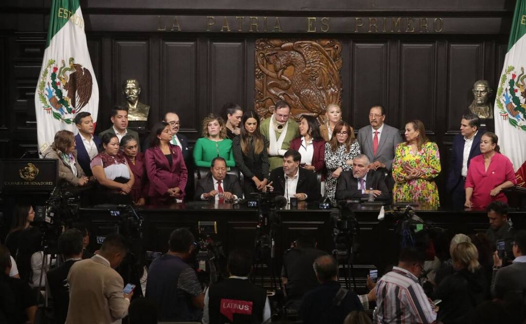 El senador Gerardo Fernández Noroña ofrece una conferencia de prensa tras una riña con el priista Alejandro Moreno Cárdenas este miércoles 27 de agosto de 2025. Foto: Especial