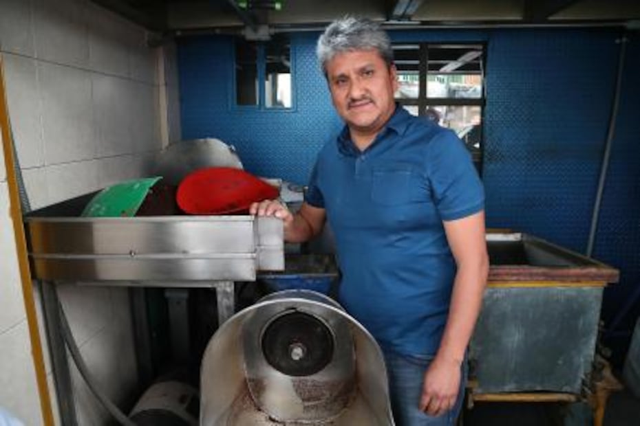 “A las hijas ya nadie les enseña a preparar mole”