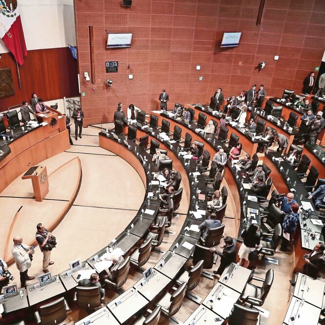 De acuerdo con el calendario de Morena, el fiscal general de la República deberá ser nombrado antes del 1 de diciembre. (ARCHIVO EL UNIVERSAL)