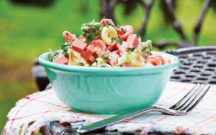 #RECETA ensalada de pasta con mortadela y perejil