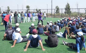 Exbeisbolista, Vinicio Castilla, inaugura canchas de béisbol en Texcoco; ofrece clínica gratuita