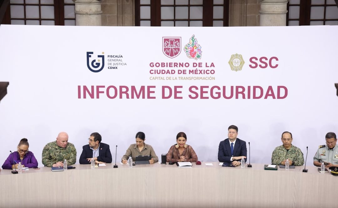 Clara Brugada en la presentación del informe de seguridad junto a Pablo Vázquez Camacho, secretario de Seguridad Ciudadana. Foto X @ClaraBrugadaM
