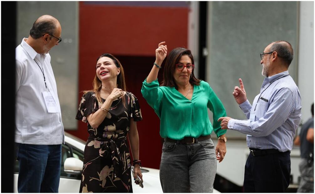 INE presenta set del Segundo debate presidencial en Estudios Churubusco. Foto: Diego Simón/EL UNIVERSAL