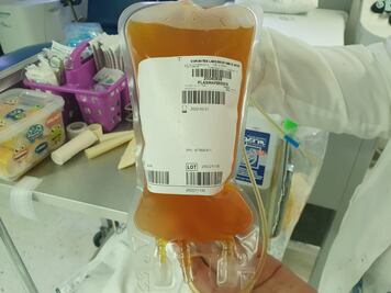 “Este es tu plasma. Va para tres pacientes con Covid”