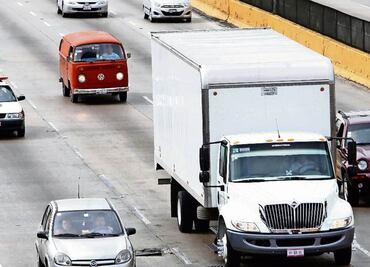 Autos con engomado rojo no circulan este miércoles, 9 de junio