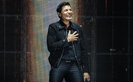 Chayanne llena de romanticismo y fiesta el Palacio de los Deportes; “mis hijos los amo están en mi corazón”, dice 