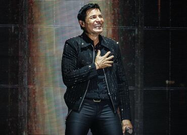Chayanne llena de romanticismo y fiesta el Palacio de los Deportes; “mis hijos los amo están en mi corazón”, dice