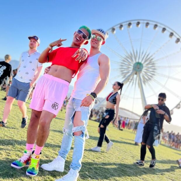 Jhonny Caz de Grupo Firme prepara boda con Jonathan Bencomo, ¿Cuándo se casan? 