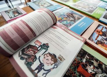 QR en nuevos libros de texto, la buena idea que no fue: links en inglés, vacíos y otras "áreas de oportunidad"