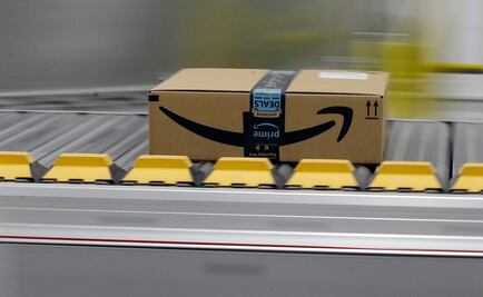 Presentan tarjeta Amazon de débito recargable