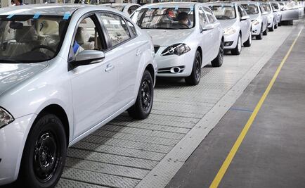 Venta de autos nuevos presenta ligera recuperación en octubre