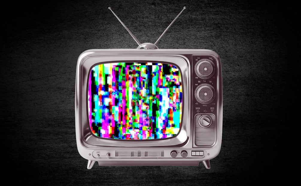 Los lineamientos de derechos de las audiencias se aplican a concesionarios de radio y TV. Ilustración: Canva.