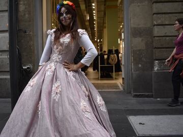 Ella es Fernanda Yamileth, la "catrina quinceañera" del Desfile de Día de Muertos 2025