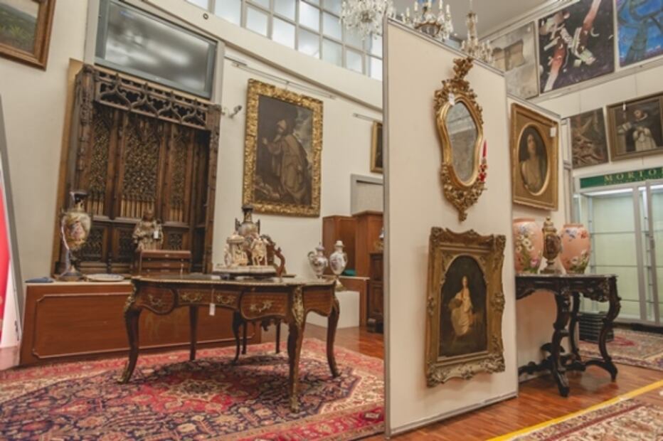 Hallazgo en el par de tibores franceses del siglo XIX