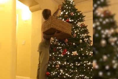 Sin camisa y con ritmo, así se prepara Justin Bieber para la navidad