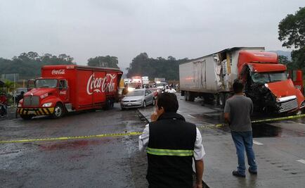 Carambola en la México-Veracruz deja un muerto y 6 heridos
