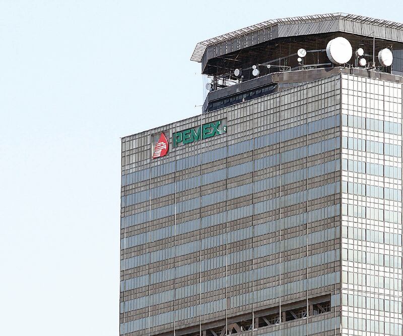 La depreciación del peso frente al dólar tuvo mayor impacto sobre el resultado de la petrolera mexicana. Foto: Archivo/EL UNIVERSAL
