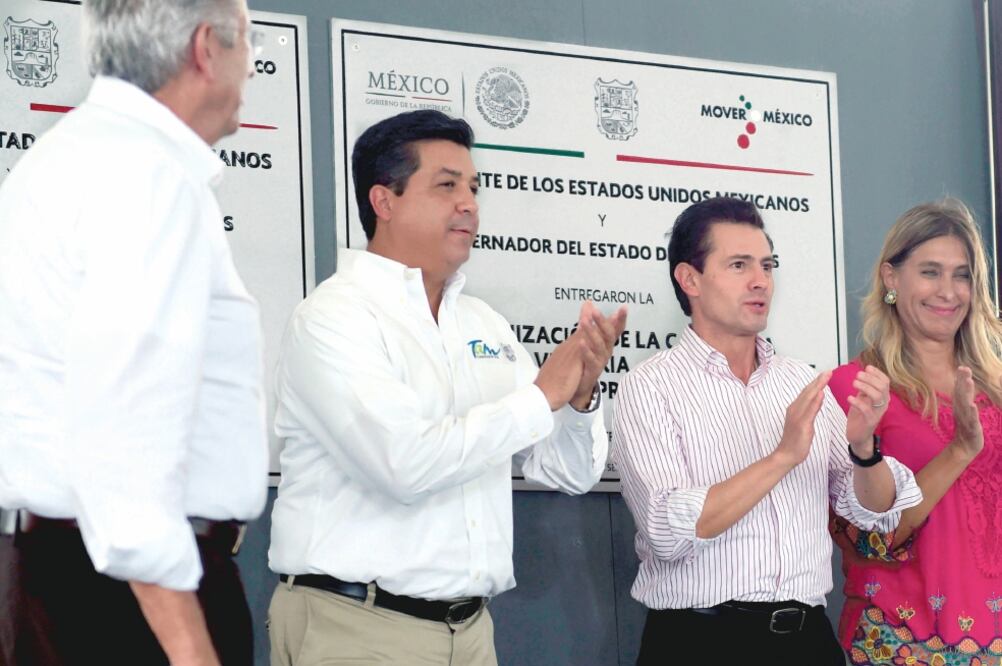 El presidente Enrique Peña Nieto entregó diversas obras carreteras en Tamaulipas, con un valor de casi 2 mil millones de pesos. Foto: PRESIDENCIA