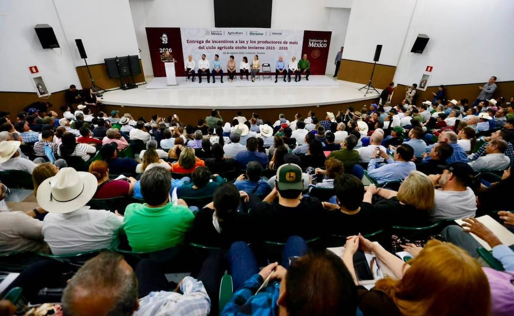 Yeraldine Bonilla busca ampliar el subsidio eléctrico en Sinaloa; entregan 580 apoyos a productores de maíz.
Foto: Especial.