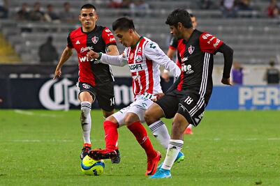 Atlas deja ir la victoria ante Necaxa y se mantiene en problemas de descenso