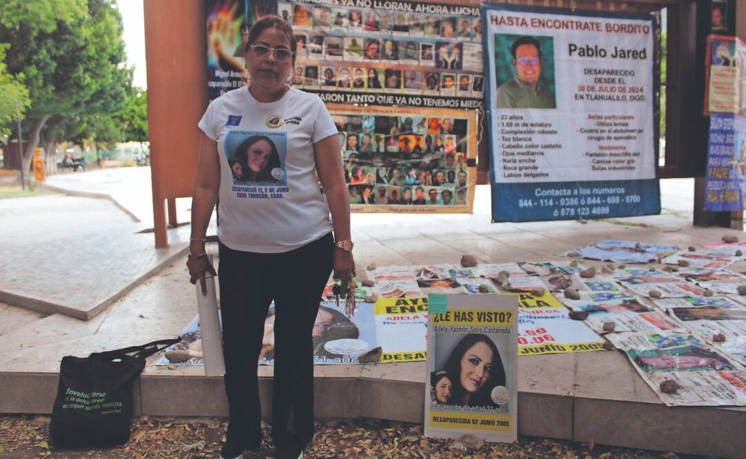 Cada año, María Cristina Castañeda acude a marchas y protestas para que la gente sepa que su hija todavía no aparece. Fotos: Francisco Rodríguez. EL UNIVERSAL