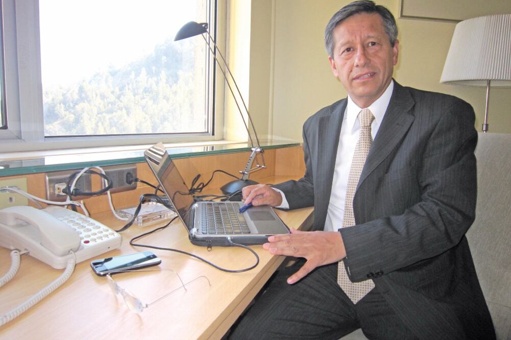 Juan Manuel Chaparro Romero dijo que algunas empresas no son competitivas ante los productos de origen asiático, principalmente de China (ESPECIAL)