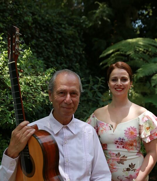 Sophie Gordeladze y el guitarrista mexicano Antonio López Palacios. Fotos: Tsiskari.
