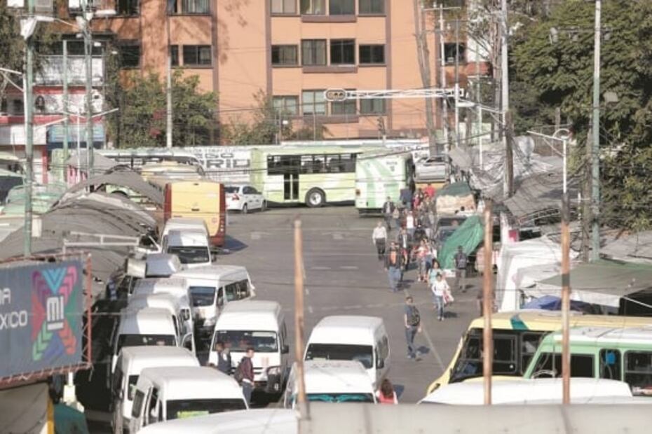 Ante caos vial, ordenarán paradero de Indios Verdes