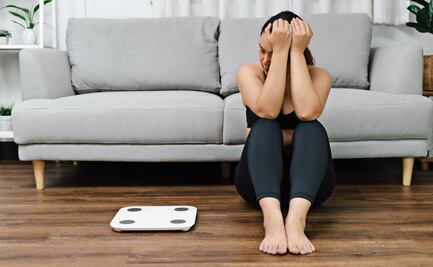 ¿Cortisol alto? Aprende a reducir esta hormona del estrés; evita el sobrepeso de manera efectiva